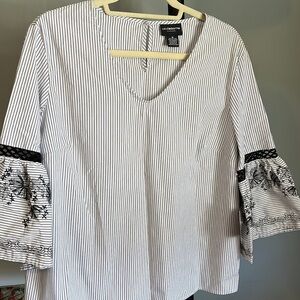 Liz Claiborne Career Black and White Blouse